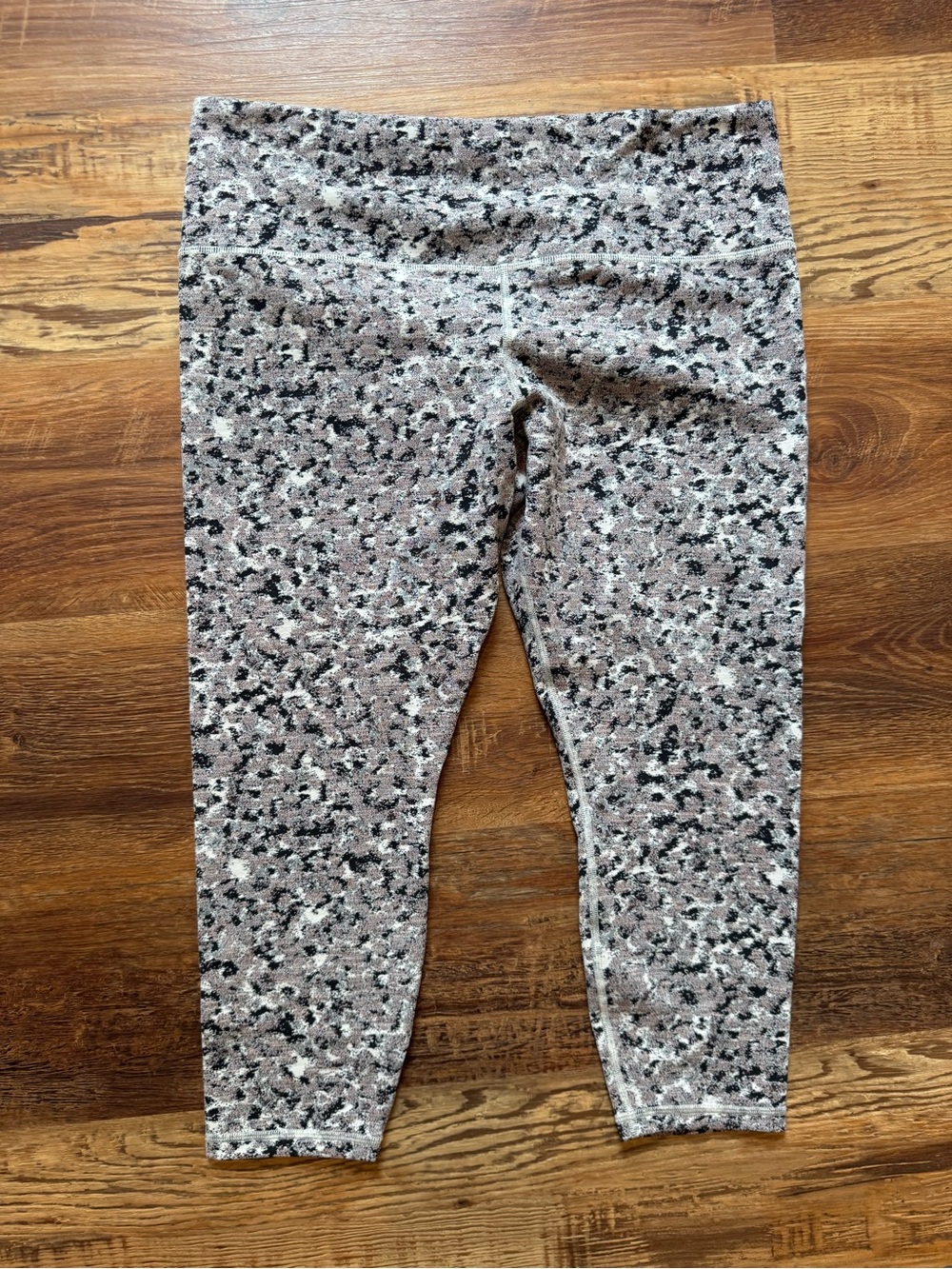 Athleta Printed Cropped Leggings